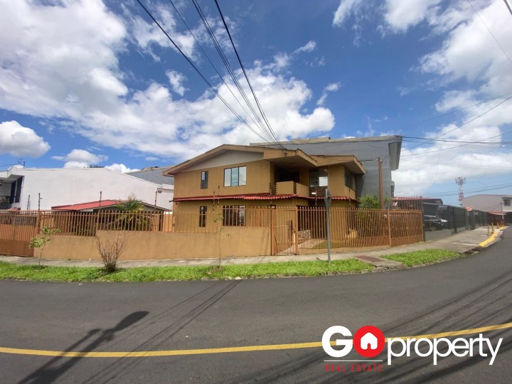 Casa residencial en venta en Yoses Sur